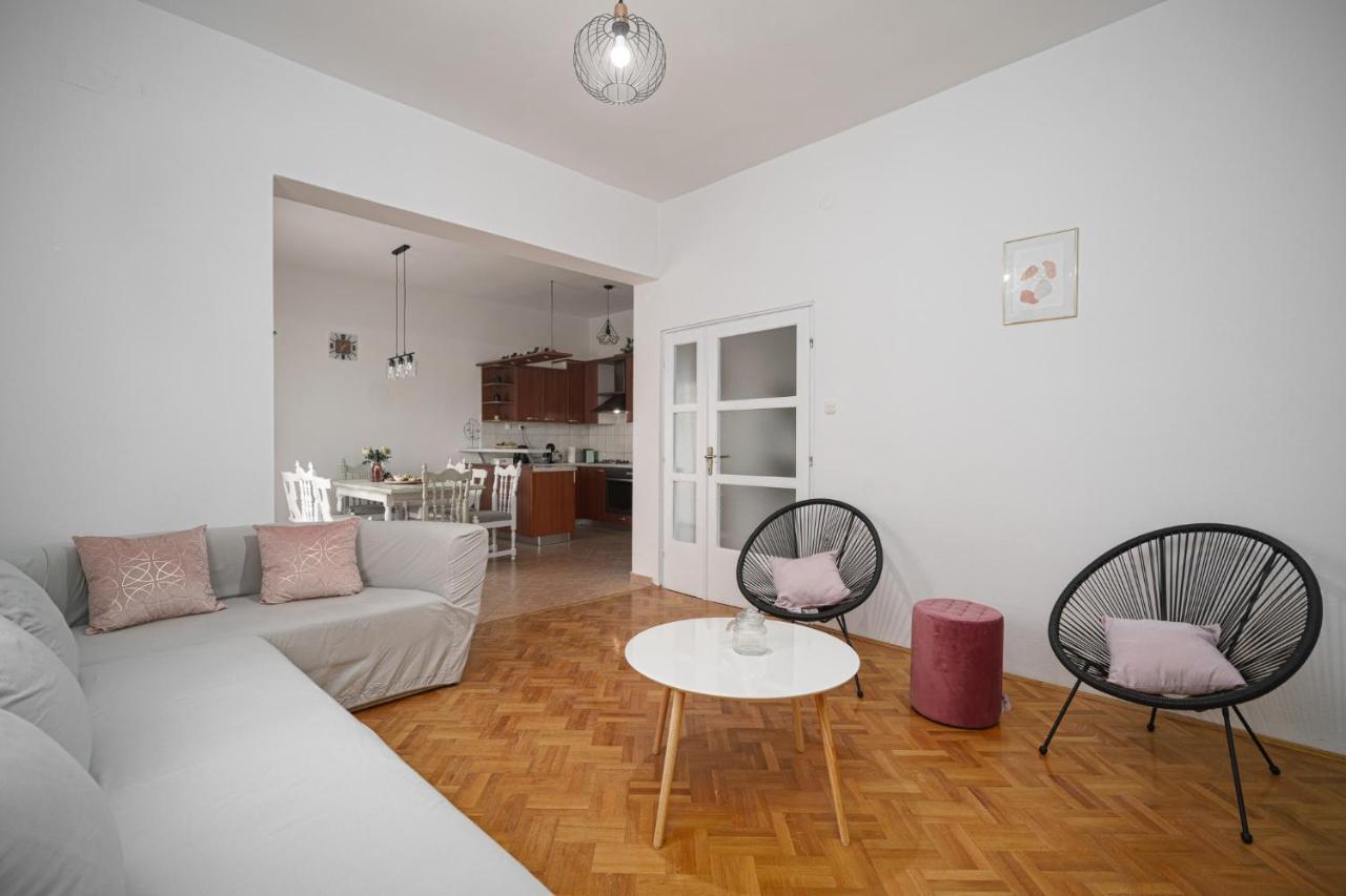 Apartman Rusula 沃迪切 外观 照片