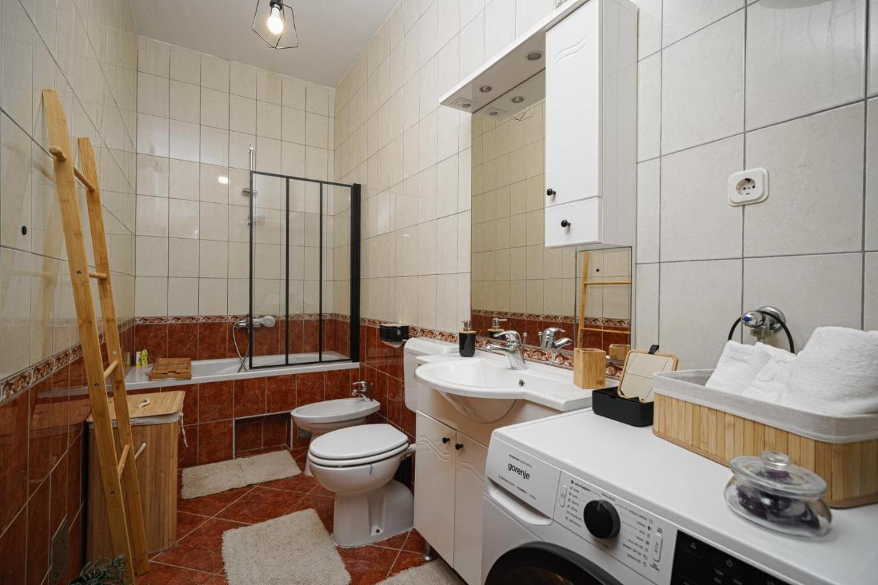 Apartman Rusula 沃迪切 外观 照片